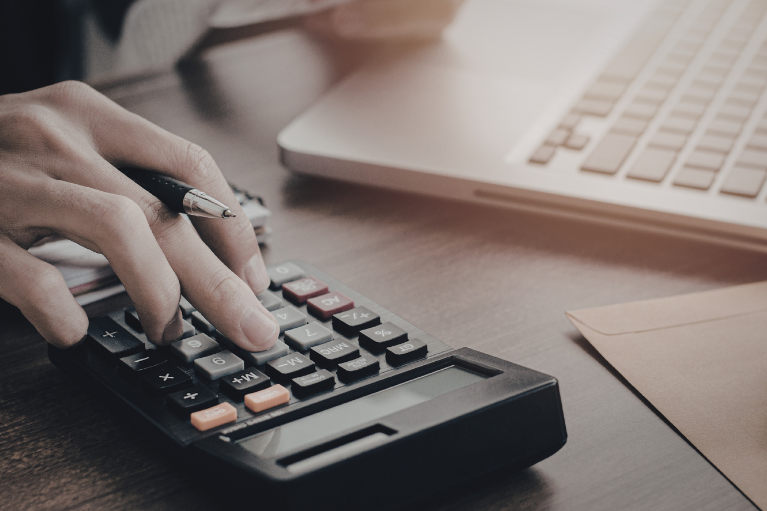 Foto Abono de permanência integra cálculo de férias e 13º salário