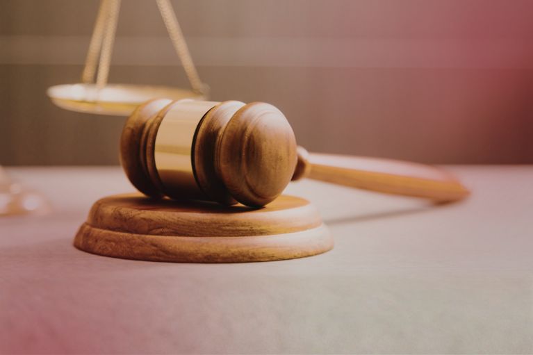 Tema 1033 do STJ sobre prescrição em sentença coletiva