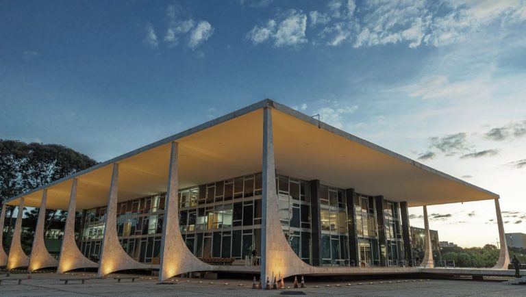 Fachada do Supremo Tribunal Federal em Brasília