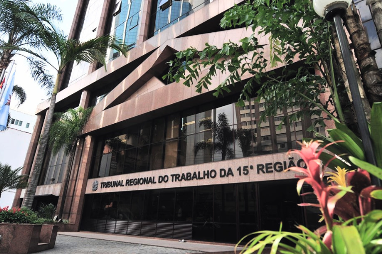SINDIQUINZE atua pelos retroativos do auxílio-alimentação
