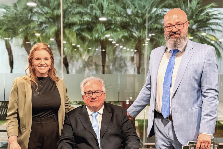 Foto Lançamento de obra sobre políticas públicas, trabalho e emprego