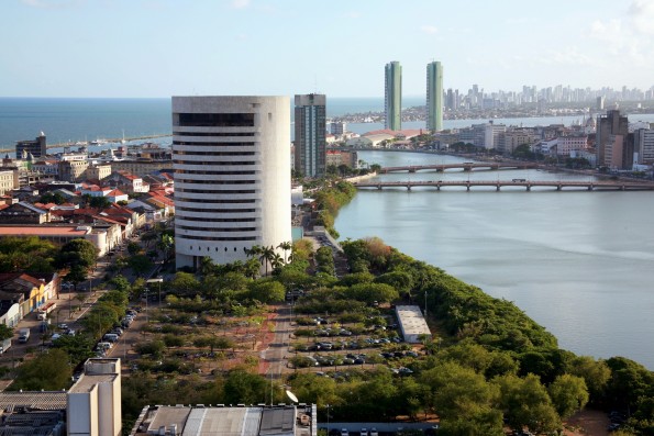 TRF5 impede redução de quintos incorporados de servidor aposentado