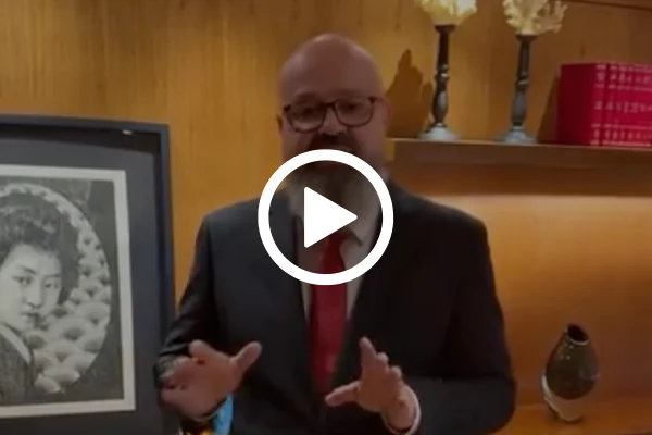 Vídeo: o que está em jogo na reforma administrativa Advogado em vídeo explicando o que está em jogo na reforma administrativa